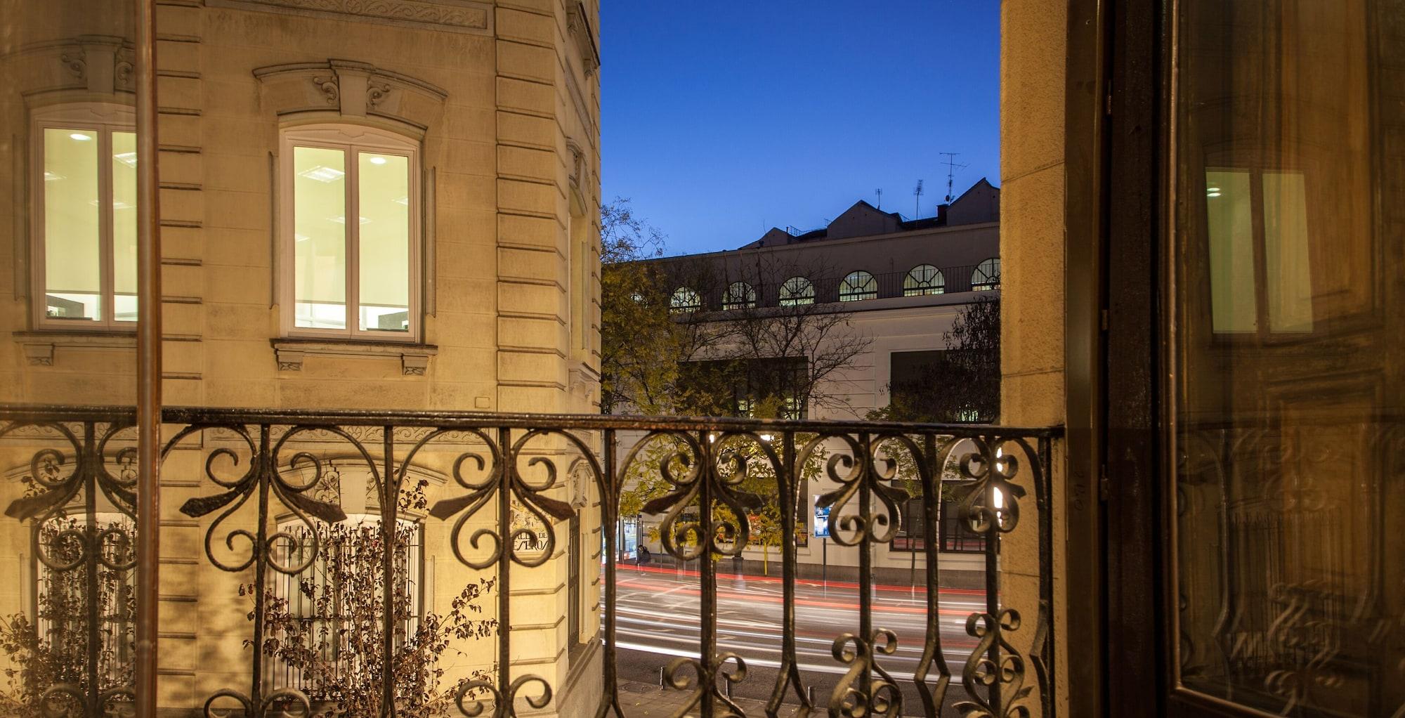 Abracadabra Suites Madrid Extérieur photo