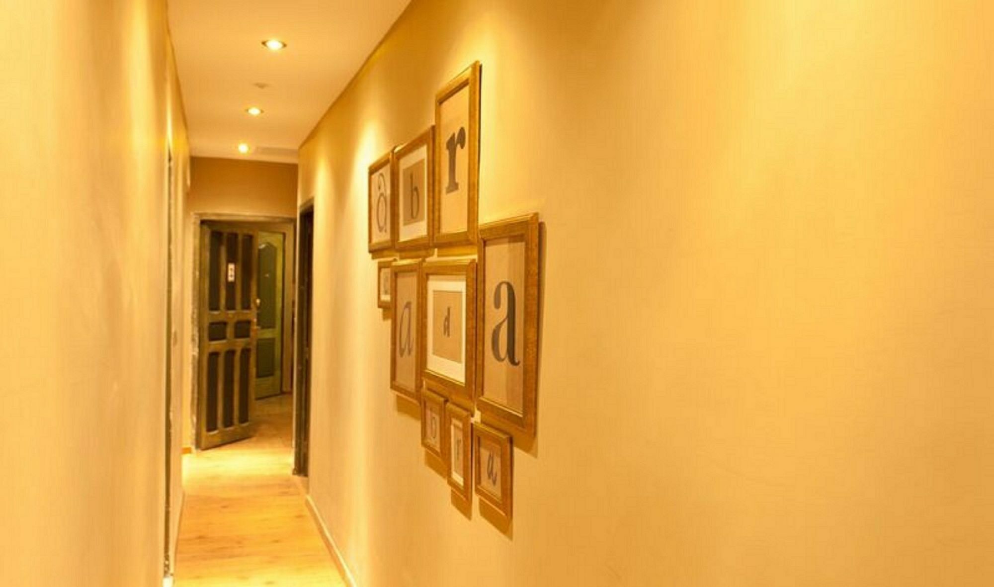 Abracadabra Suites Madrid Extérieur photo
